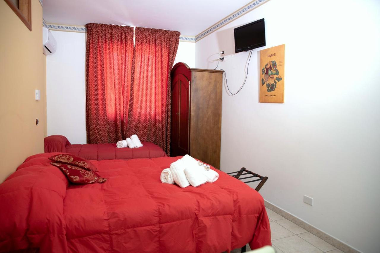 Carlo V - Holiday Rooms Porto Empedocle Exteriör bild